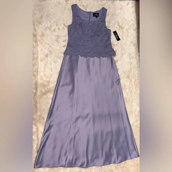 Alex Evenings Embroidered Lace Mock Two-Piece Gown - Picture 8 of 11